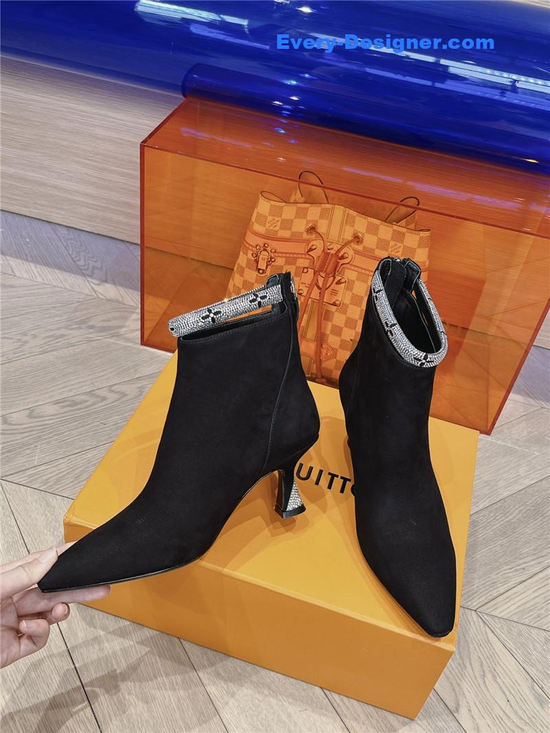 l0vis Vvtt0n lv logo printed short boots