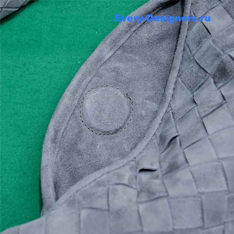 b0tt*ga Ven*ta nubuck leather hop bag