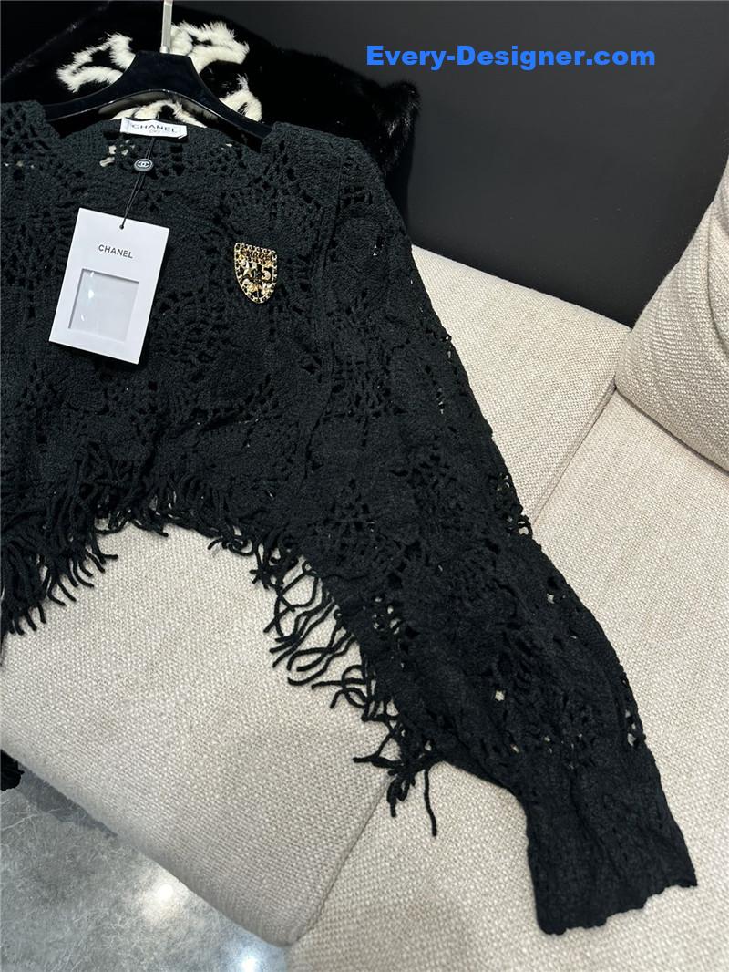 Ch**el flocking cutout top