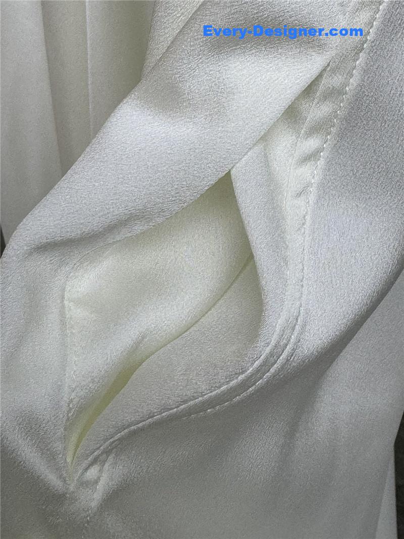 D10r v-neck waist dress