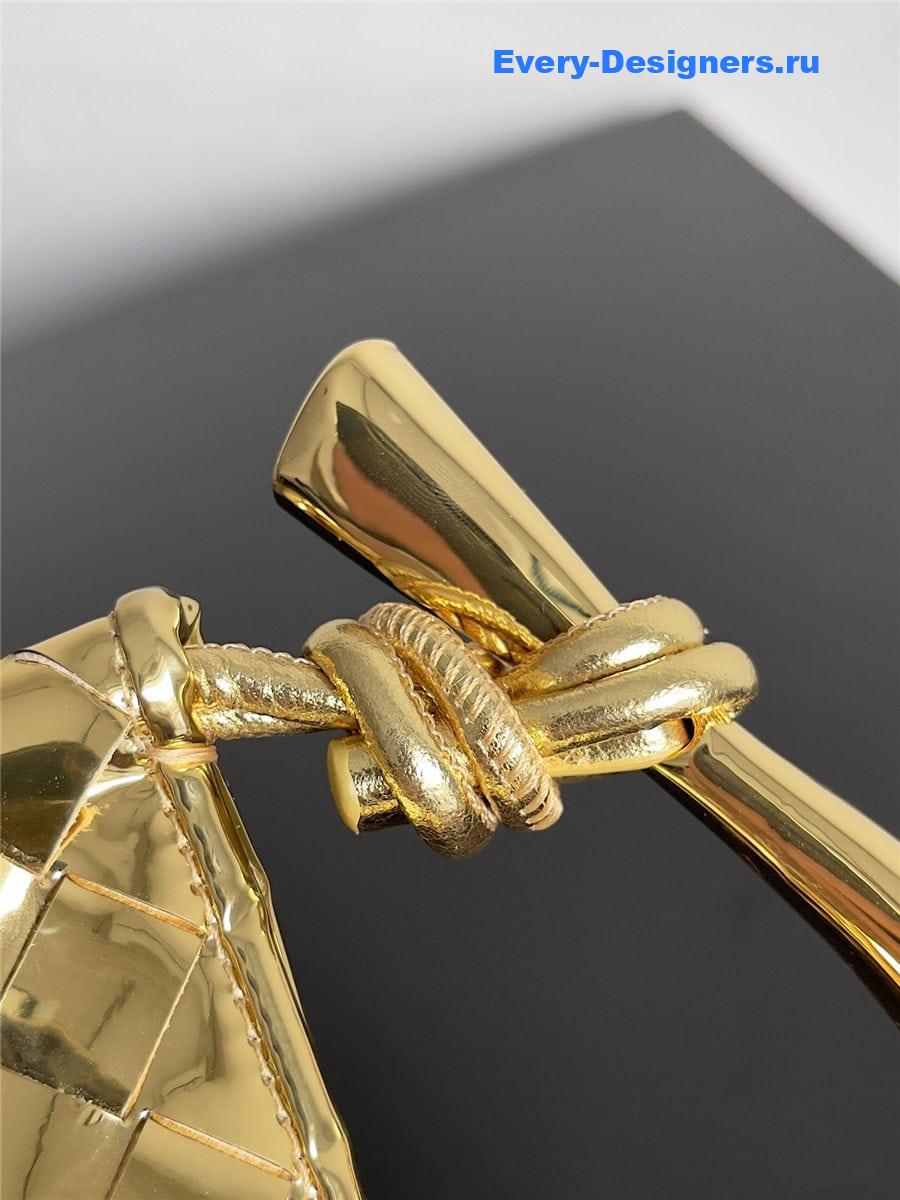 b0tt*ga Ven*ta gold medium sardine bag