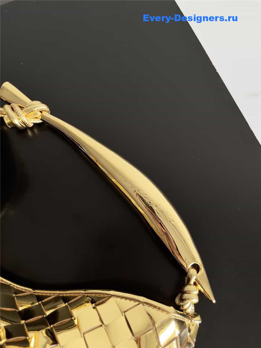 b0tt*ga Ven*ta gold medium sardine bag