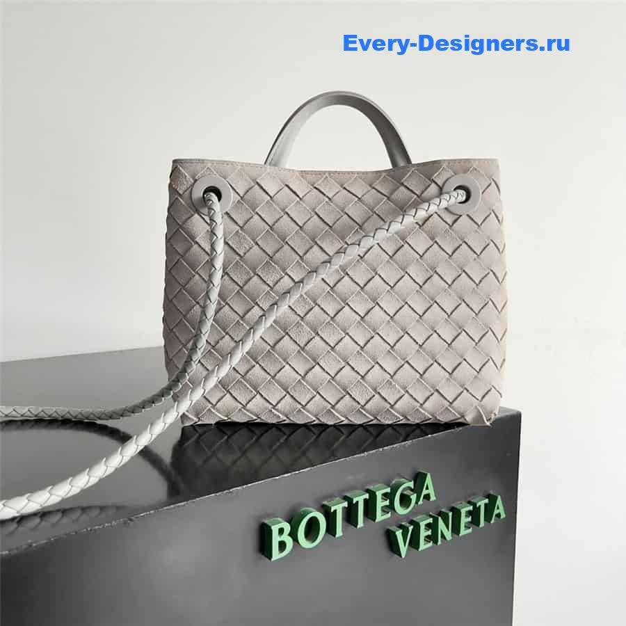 b0tt*ga Ven*ta andiamo small suede bag in gray