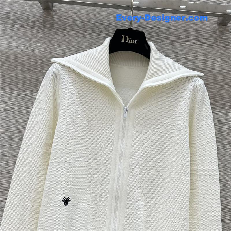 D10r check bee embroidered knitted suit