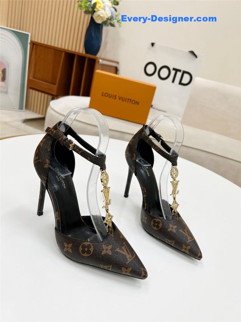 louis vuitton LV metal chain high heels