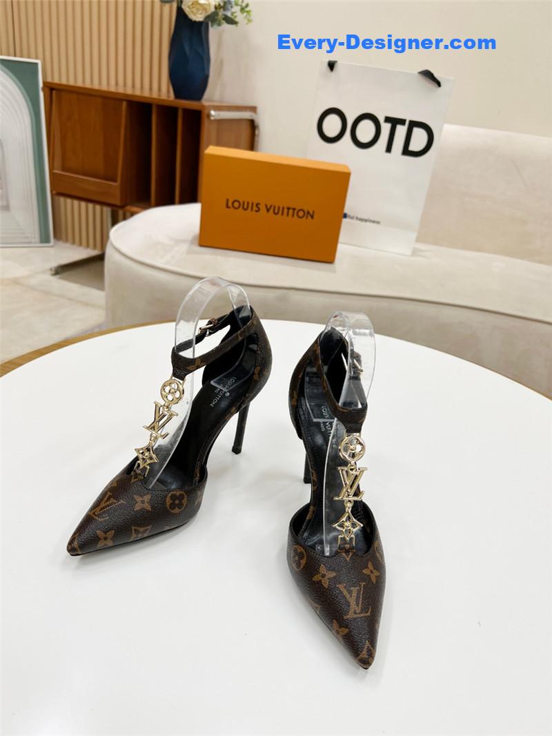 louis vuitton LV metal chain high heels