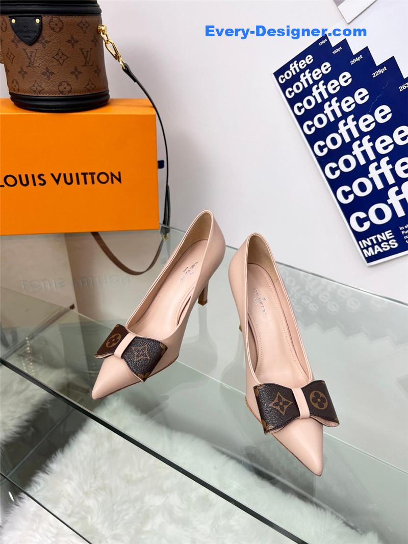 l0vis Vvtt0n lv bow high heels