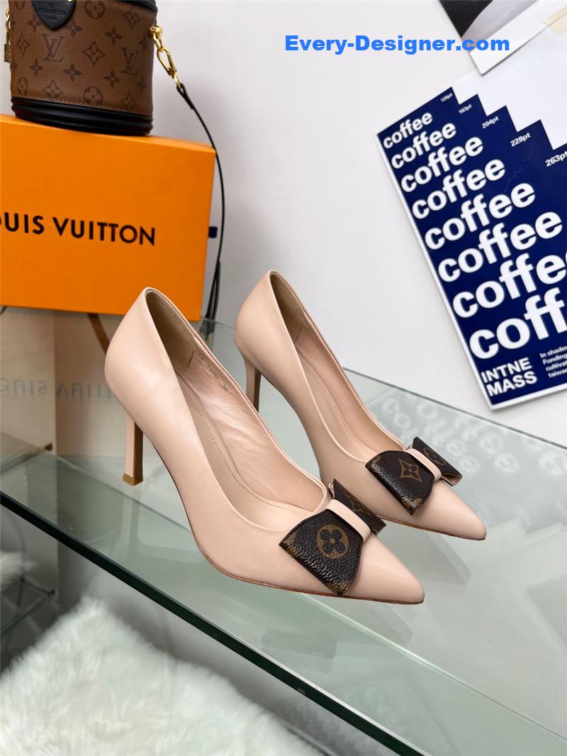 l0vis Vvtt0n lv bow high heels