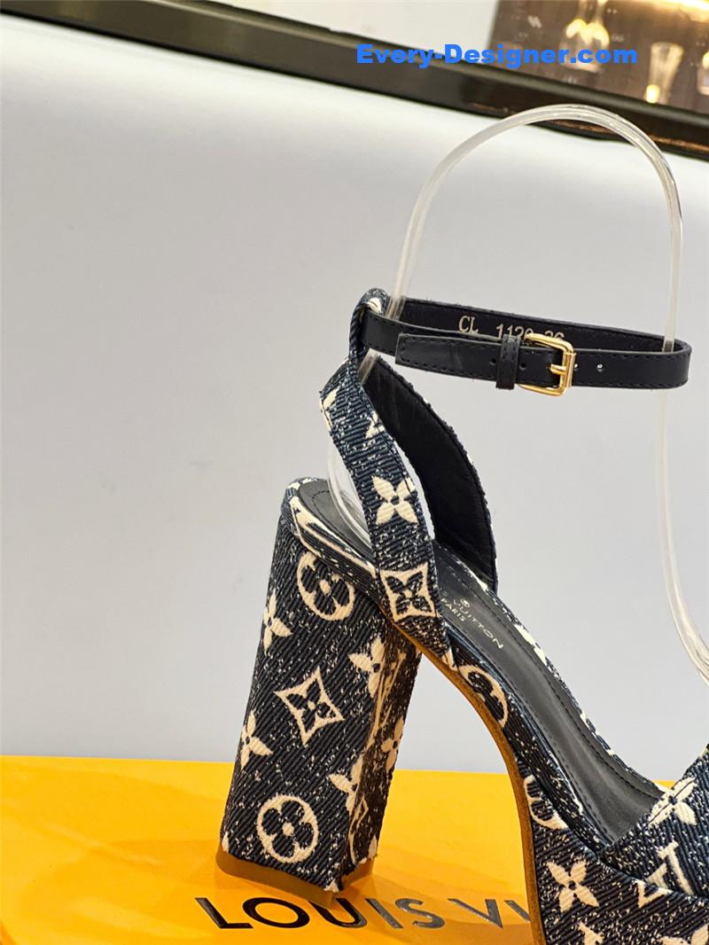 l0vis Vvtt0n lv high imitation platform high heel sandals