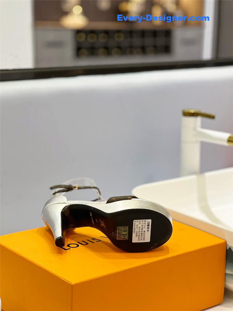 l0vis Vvtt0n lv high imitation platform high heel sandals