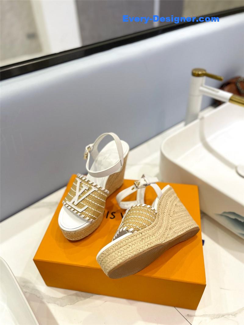 l0vis Vvtt0n lv latest catwalk platform sandals