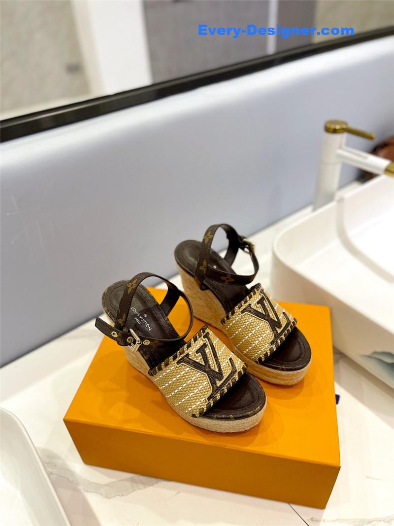 l0vis Vvtt0n lv latest catwalk platform sandals