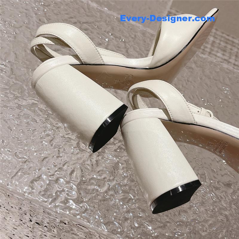 M1um1u new rhinestone pinch sandals