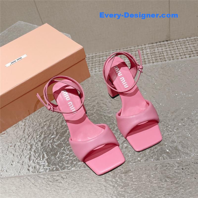 M1um1u new rhinestone pinch sandals