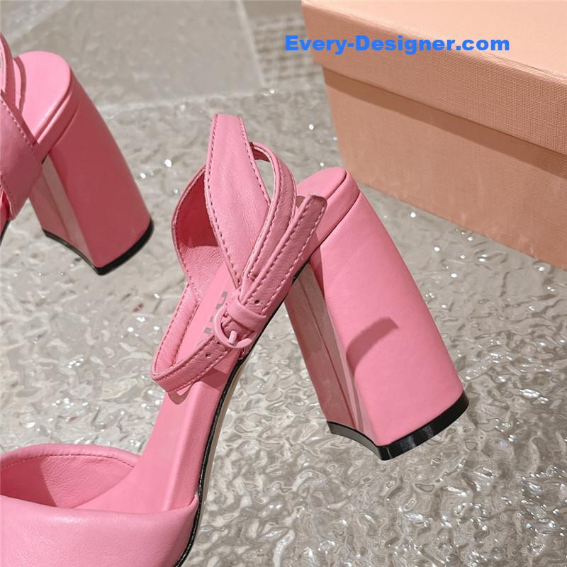 M1um1u new rhinestone pinch sandals