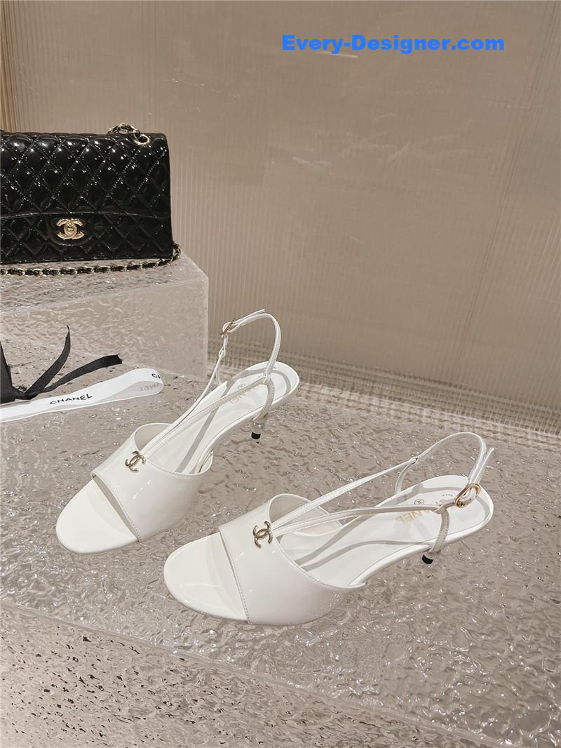 CC explosion models large logo sandals