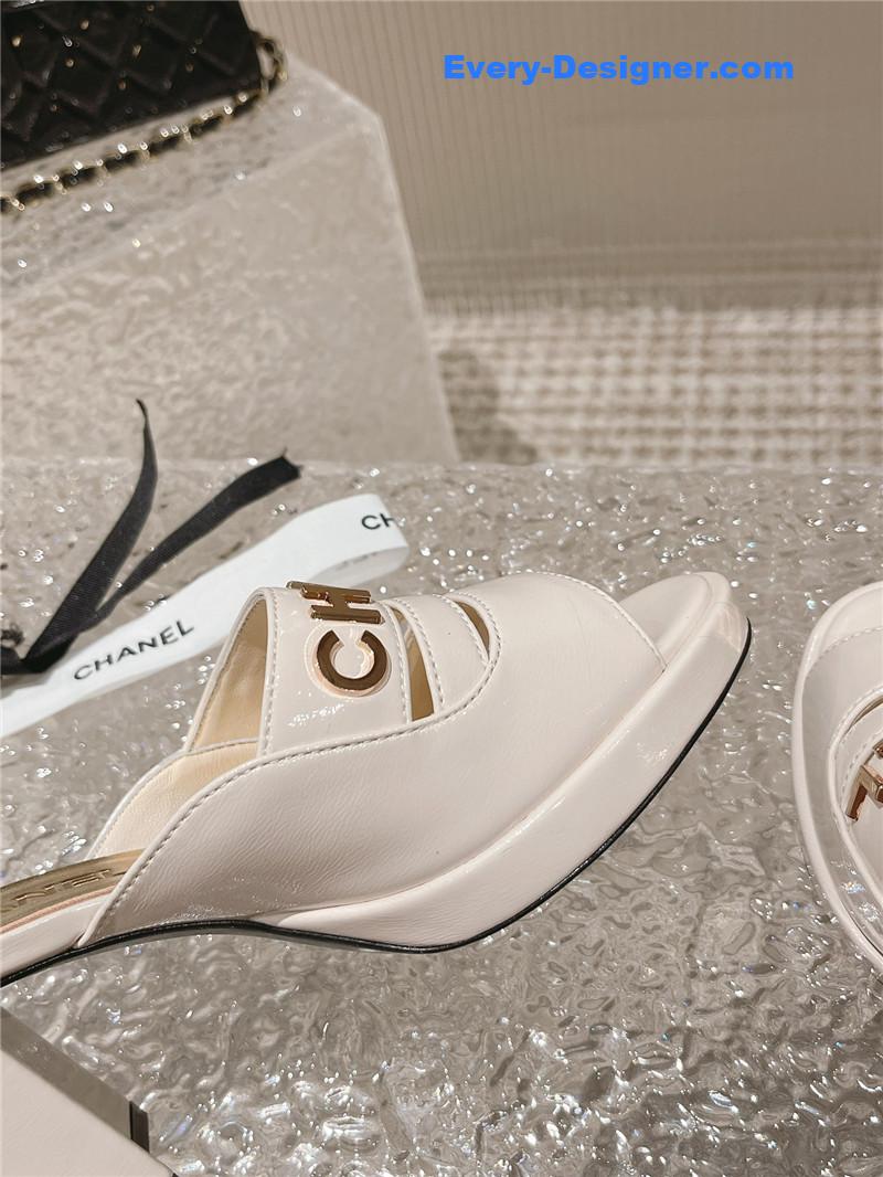 CC platform high heel slippers