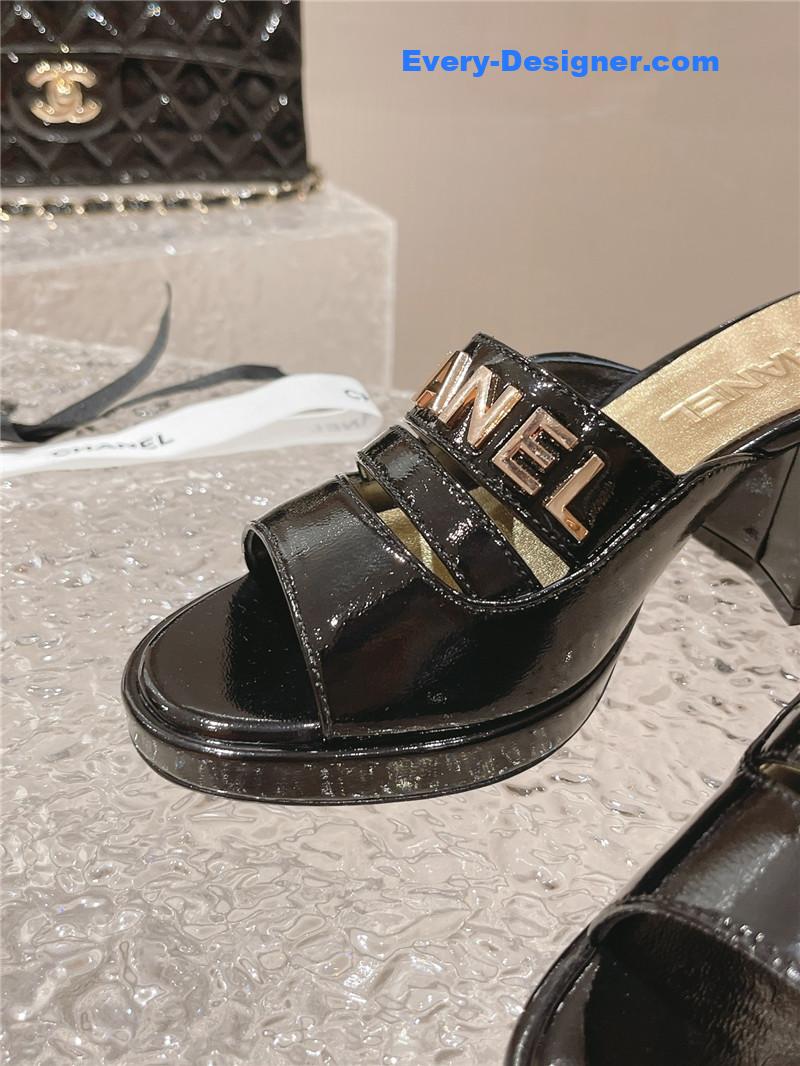 CC platform high heel slippers