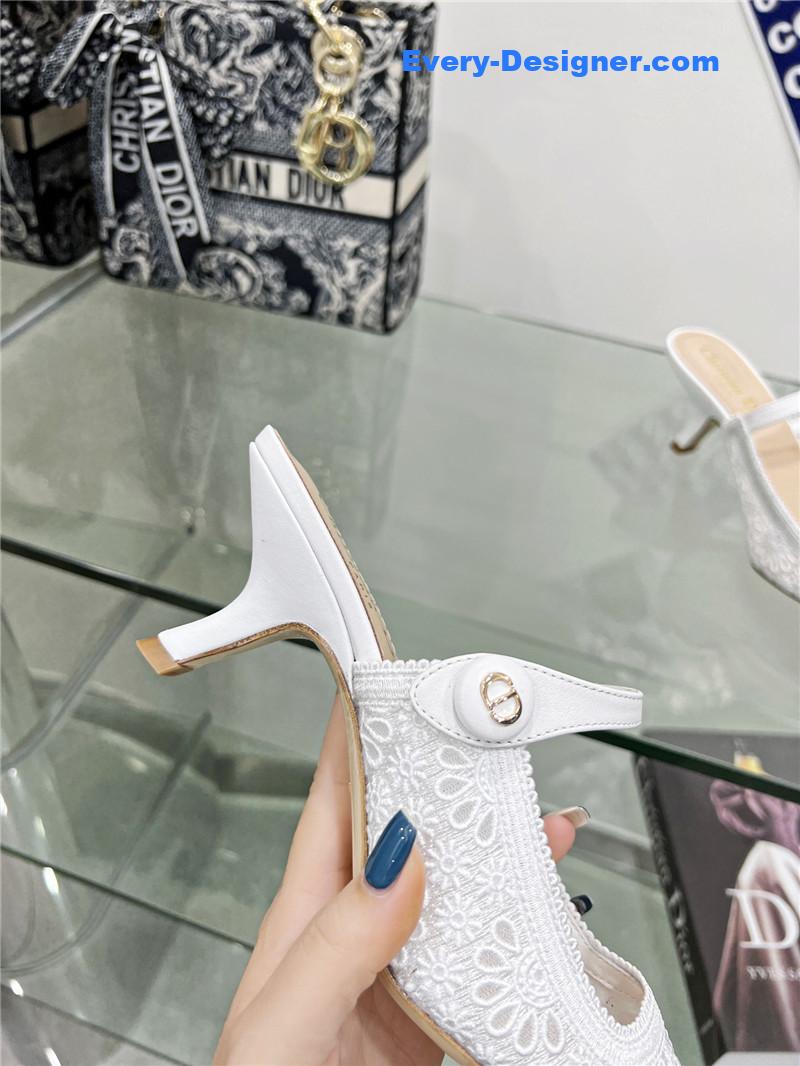 D10r webbing back air sandals