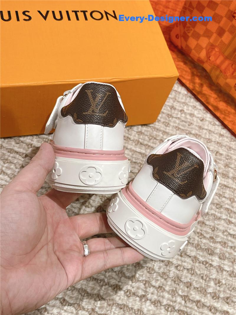 l0vis Vvtt0n lv new white shoes