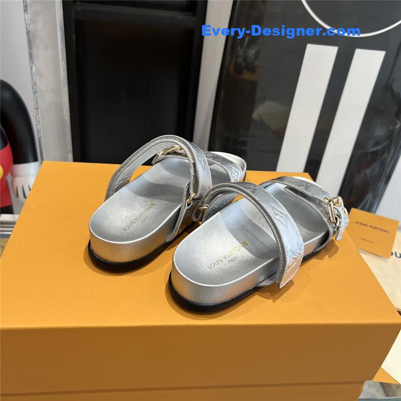 l0vis Vvtt0n lv spring summer beach slippers