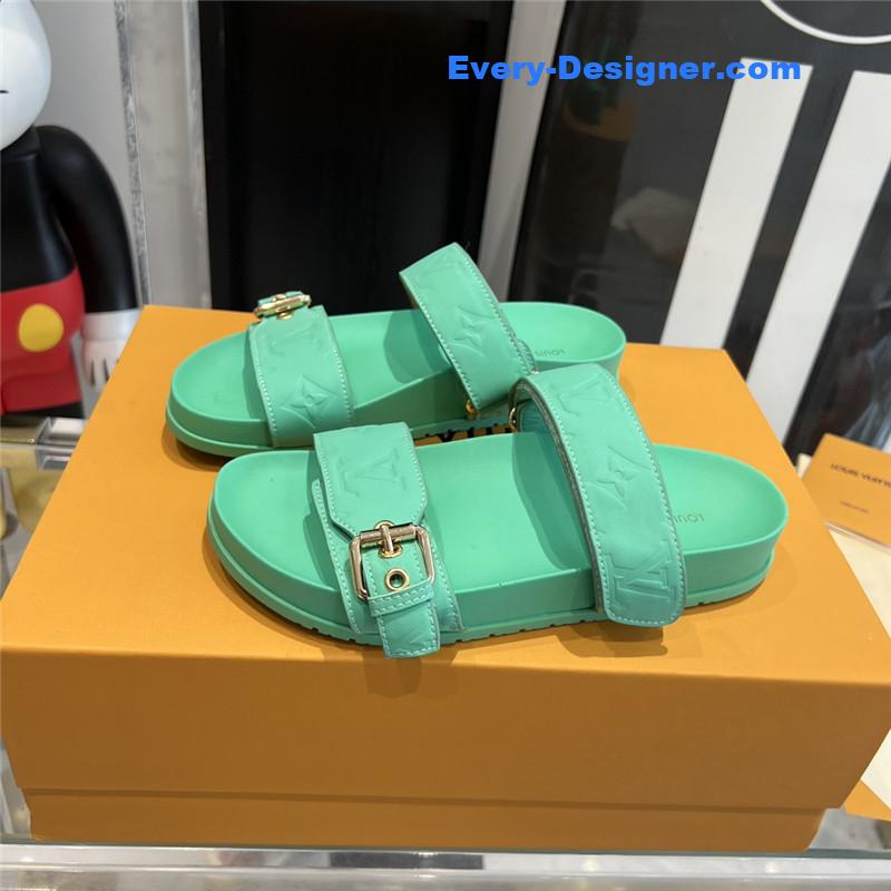 l0vis Vvtt0n lv spring summer beach slippers