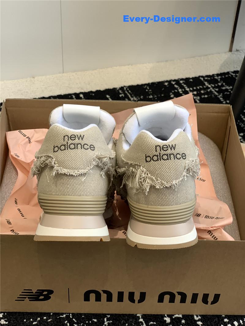 miumiu retro rough grain upper stitching casual shoes