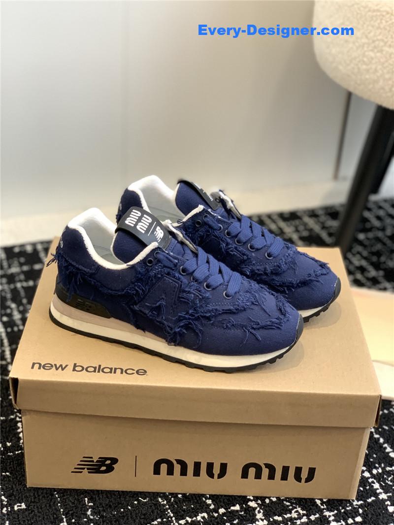 miumiu retro rough grain upper stitching casual shoes