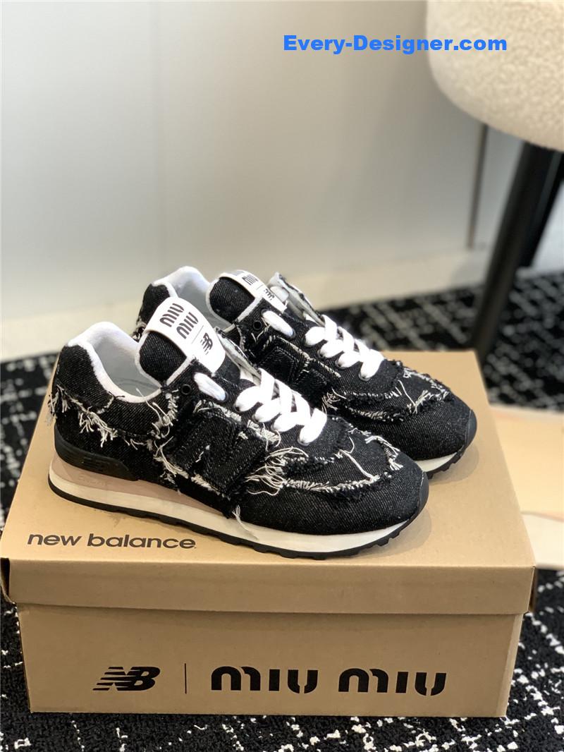 miumiu retro rough grain upper stitching casual shoes