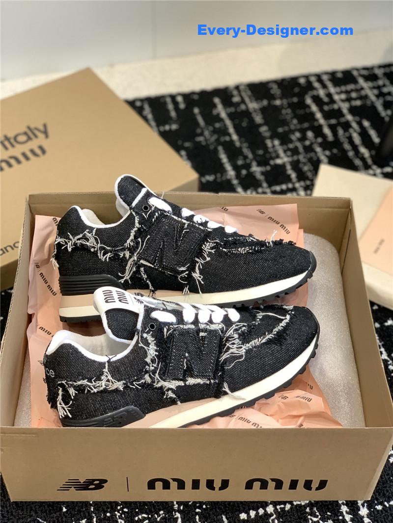 M1um1u retro rough grain upper stitching casual shoes