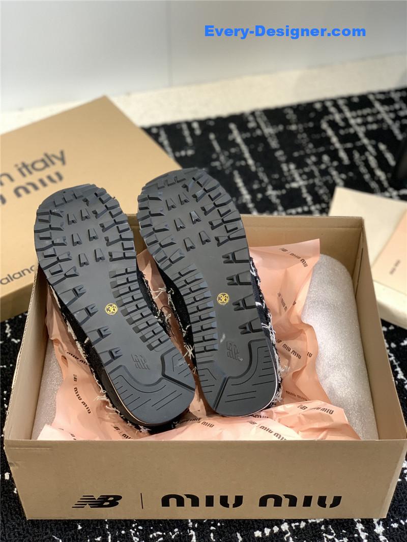 M1um1u retro rough grain upper stitching casual shoes