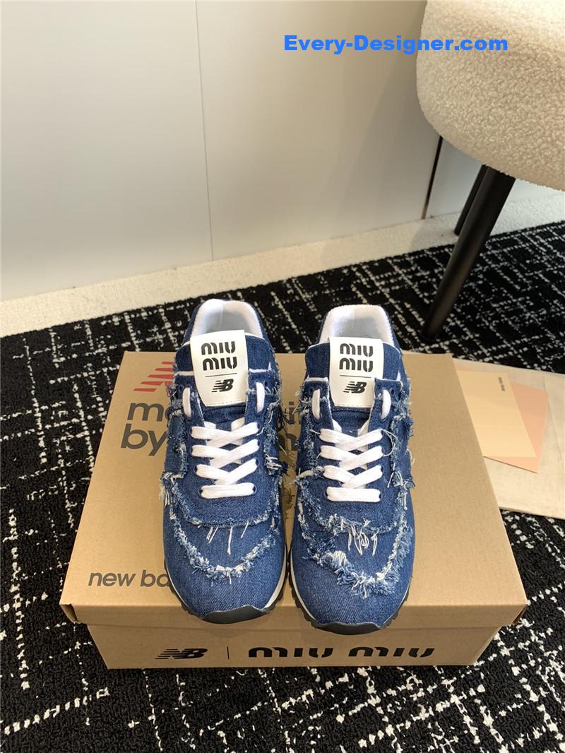 M1um1u retro rough grain upper stitching casual shoes