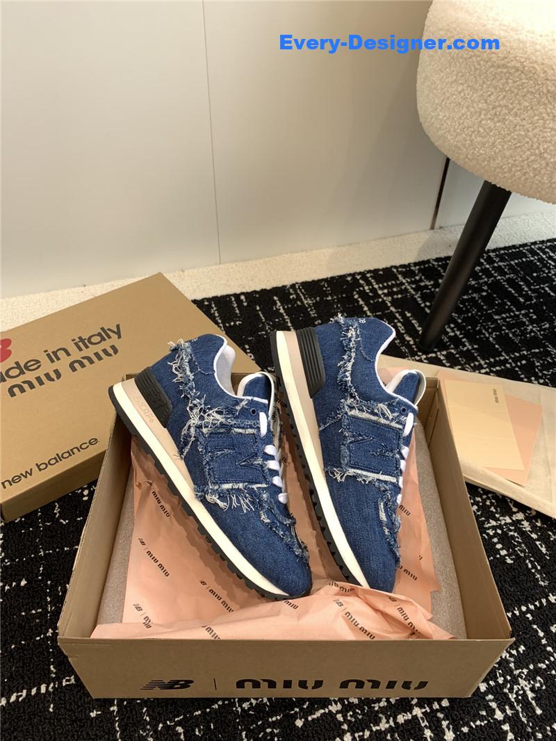M1um1u retro rough grain upper stitching casual shoes