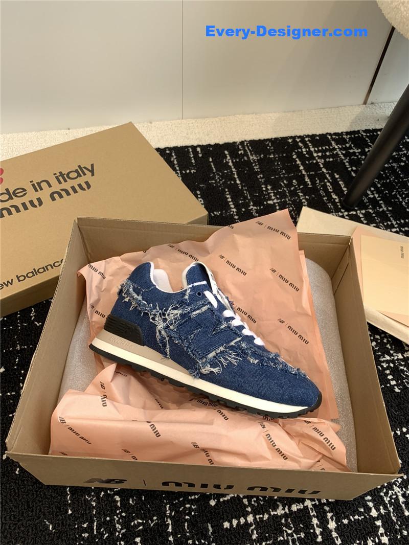 M1um1u retro rough grain upper stitching casual shoes