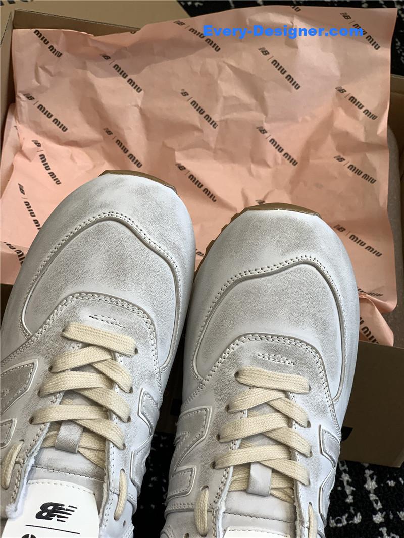 M1um1u retro rough grain upper stitching casual shoes