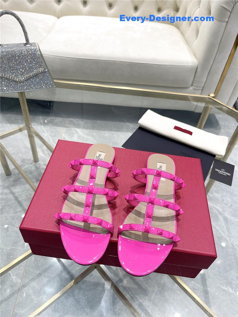 Va1e*ntin0 classic studded sandals