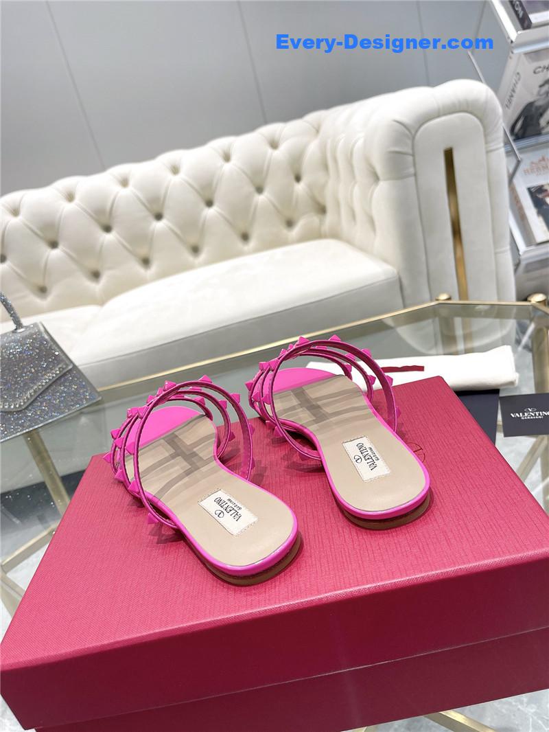 Va1e*ntin0 classic studded sandals