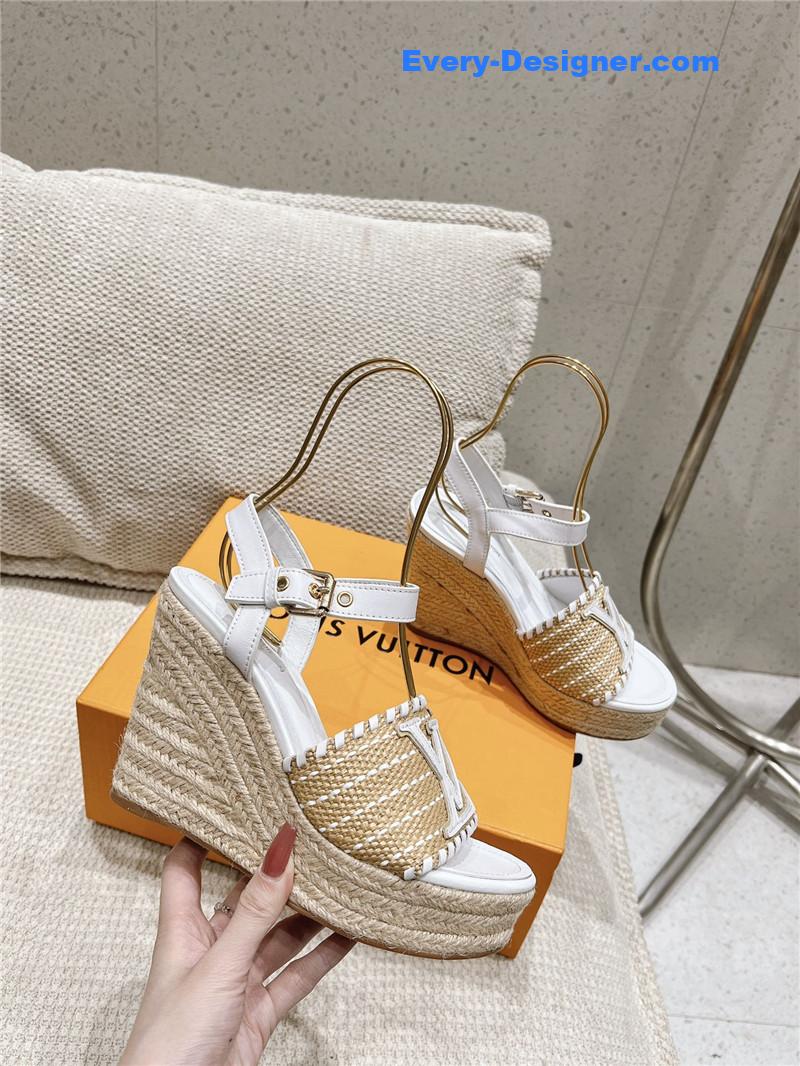 l0vis Vvtt0n lv straw platform sandals