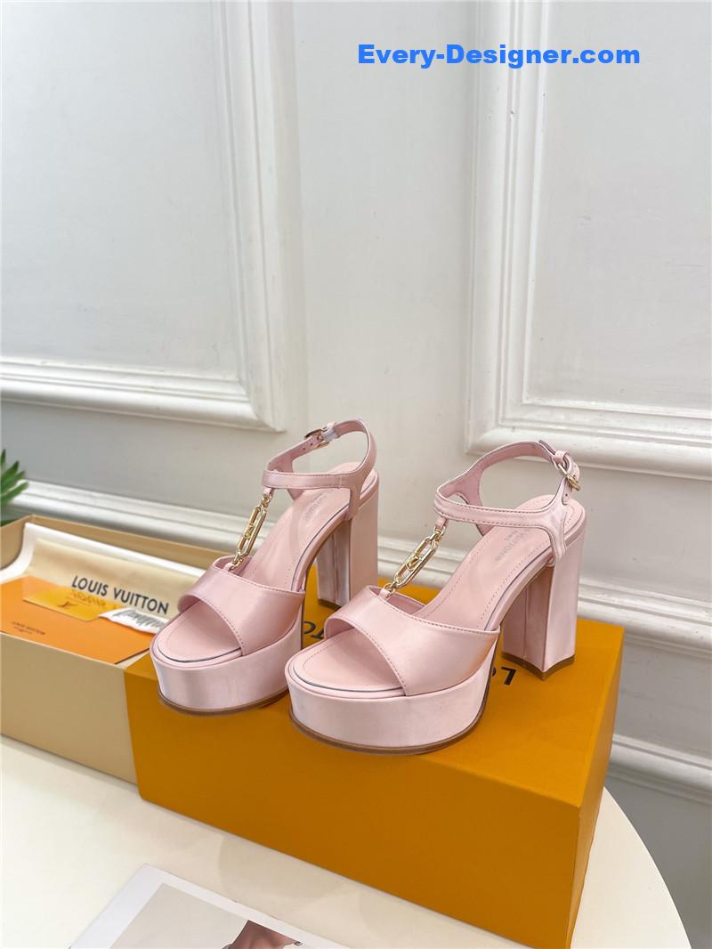 l0vis Vvtt0n lv explosive style platform high-heeled sandals