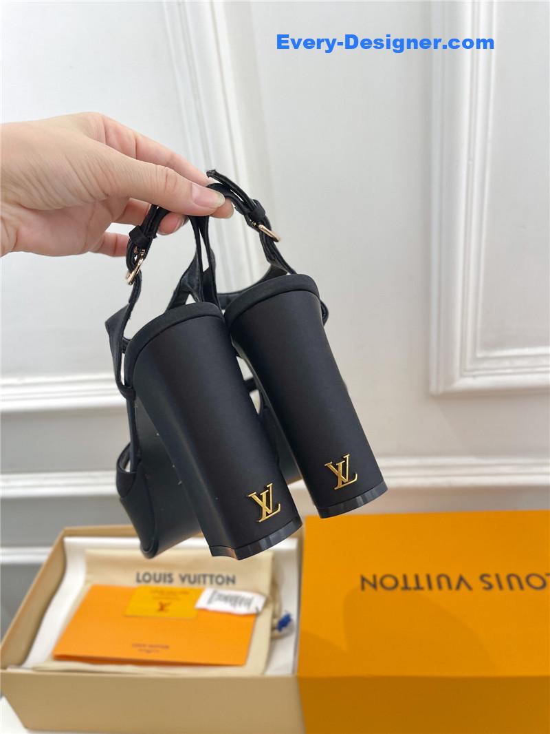 l0vis Vvtt0n black shake platform sandal