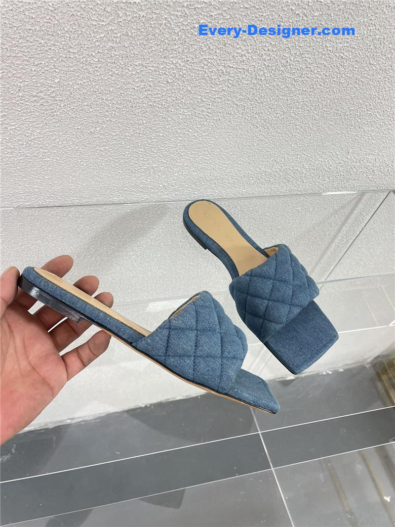 b0tt*ga Ven*ta new wash denim deep mouth slippers