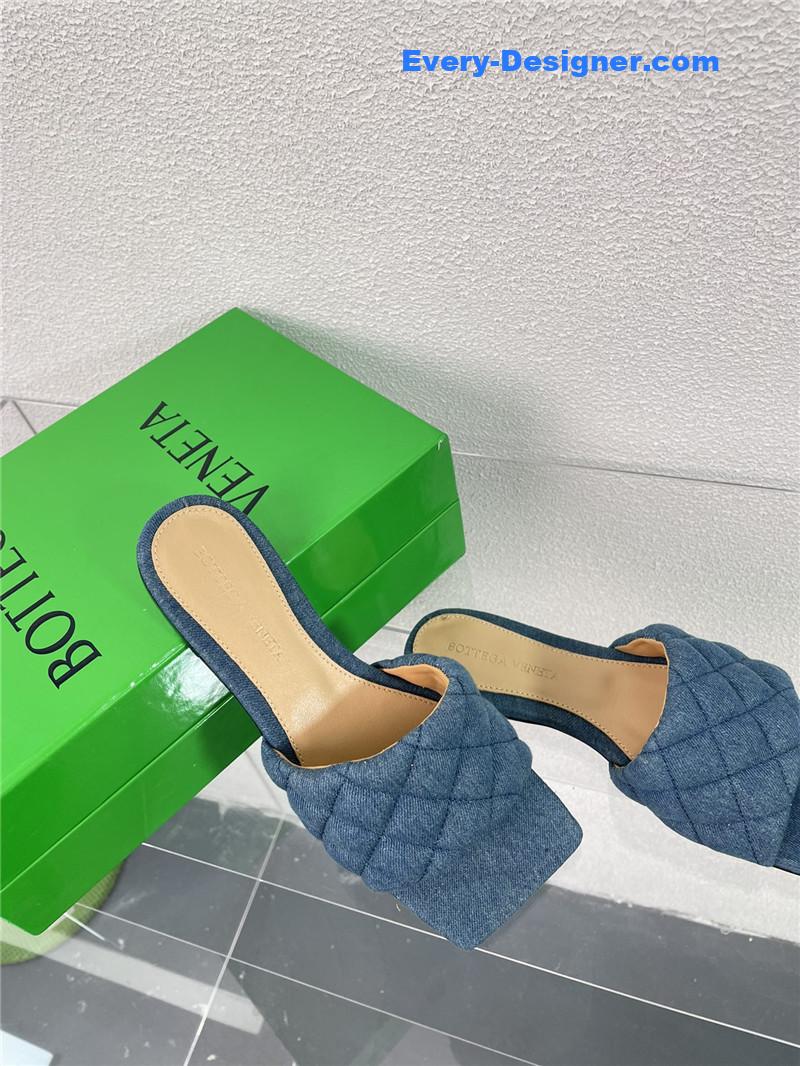 b0tt*ga Ven*ta new wash denim deep mouth slippers