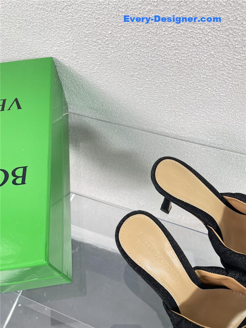 b0tt*ga Ven*ta new wash denim deep mouth slippers