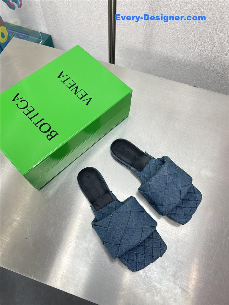 b0tt*ga Ven*ta spring summer flat large woven slippers