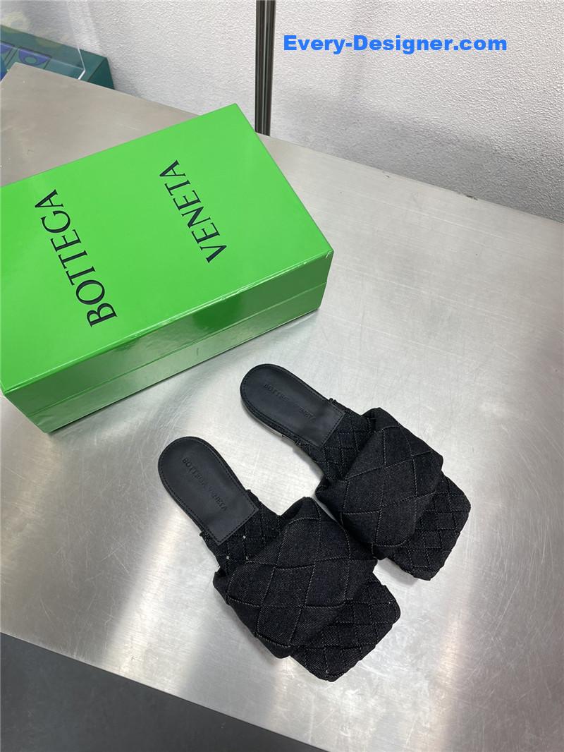 b0tt*ga Ven*ta spring summer flat large woven slippers