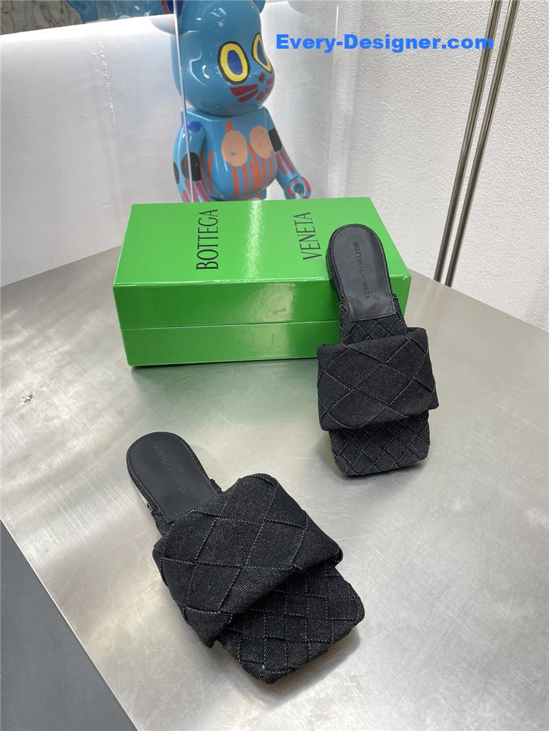 b0tt*ga Ven*ta spring summer flat large woven slippers