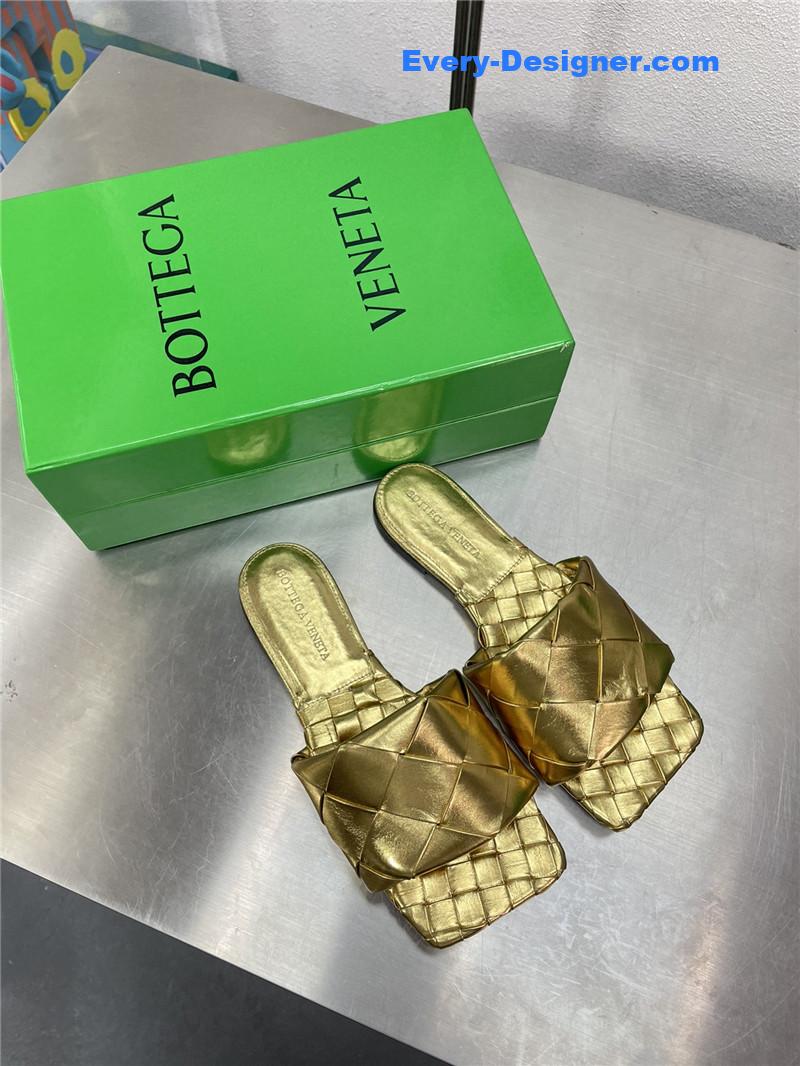 b0tt*ga Ven*ta spring summer flat large woven slippers