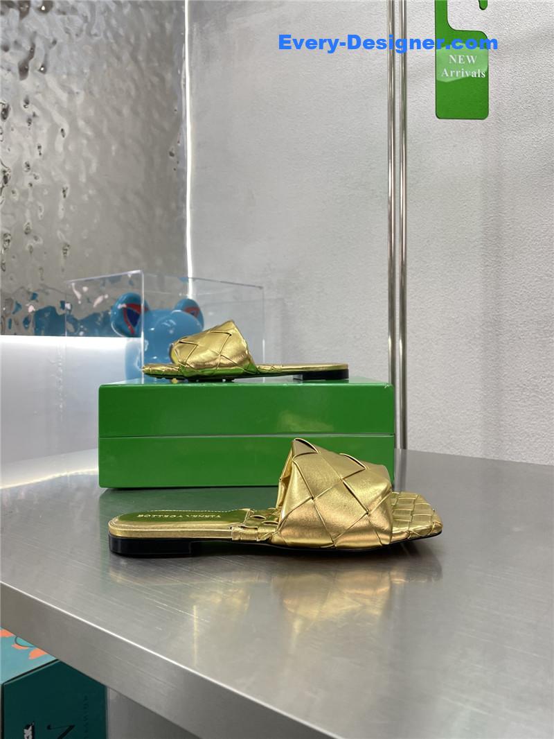 b0tt*ga Ven*ta spring summer flat large woven slippers