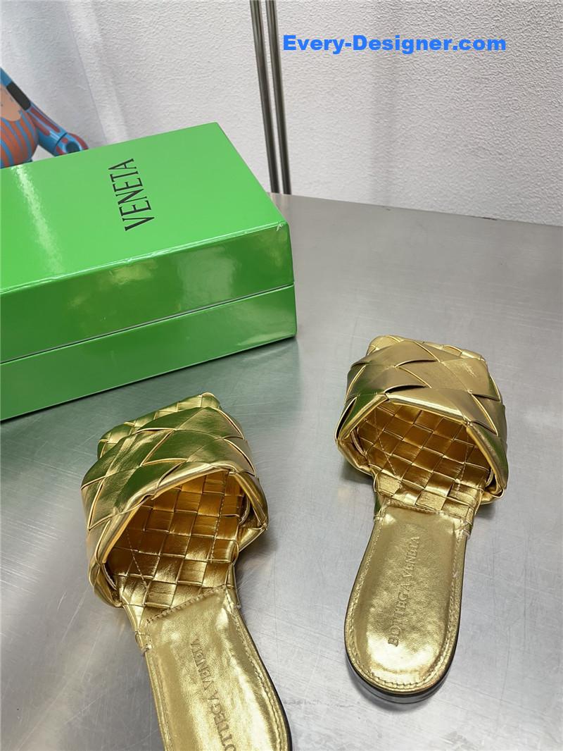 b0tt*ga Ven*ta spring summer flat large woven slippers