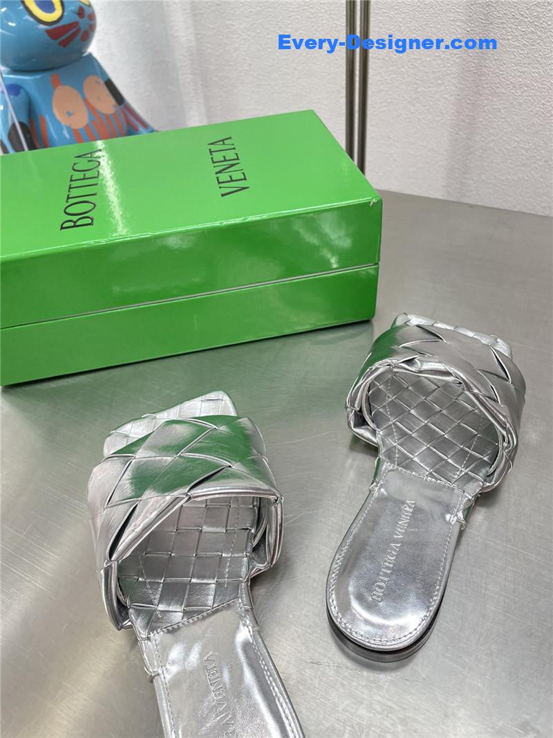 b0tt*ga Ven*ta spring summer flat large woven slippers